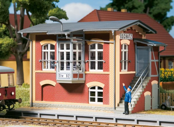 Oschatz signal box<br /><a href='images/pictures/Auhagen/11411.jpg' target='_blank'>Full size image</a>